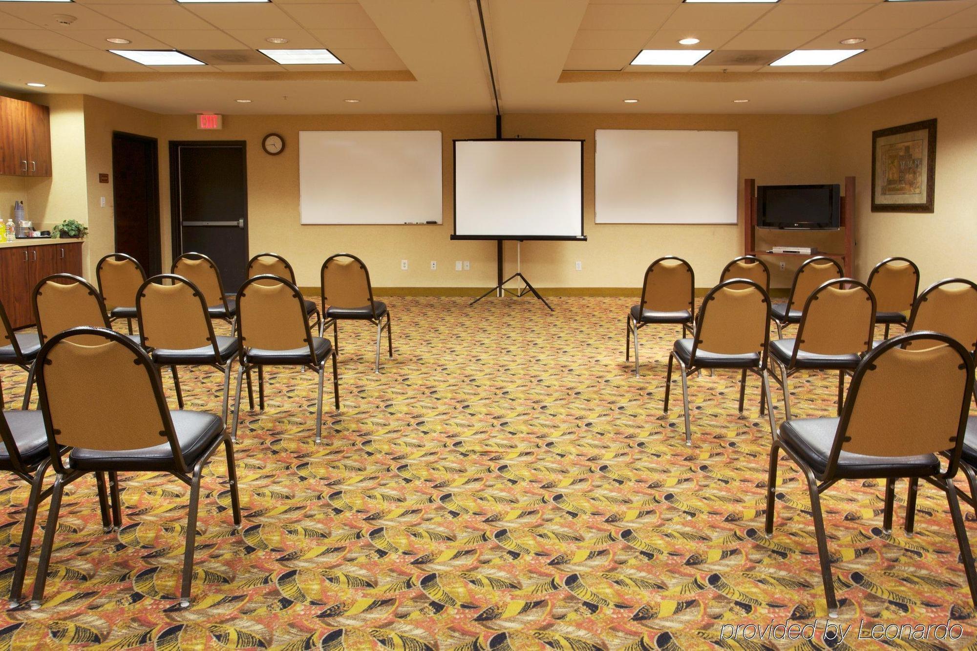 Holiday Inn Express & Suites Houston East By Ihg Létesítmények fotó