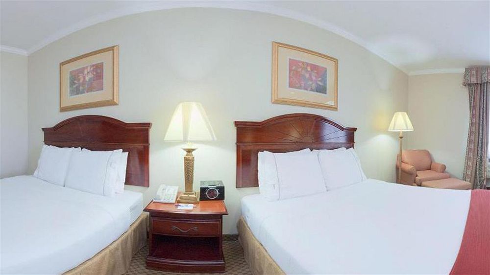 Holiday Inn Express & Suites Houston East By Ihg Kültér fotó
